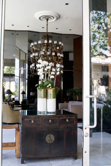 The windows at the Wilshire Lencrest