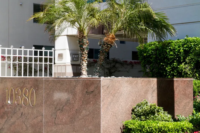 The Wilshire Lencrest building in Westwood