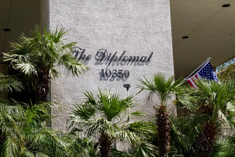 The landscaping at the Wilshire Lencrest in Westwood
