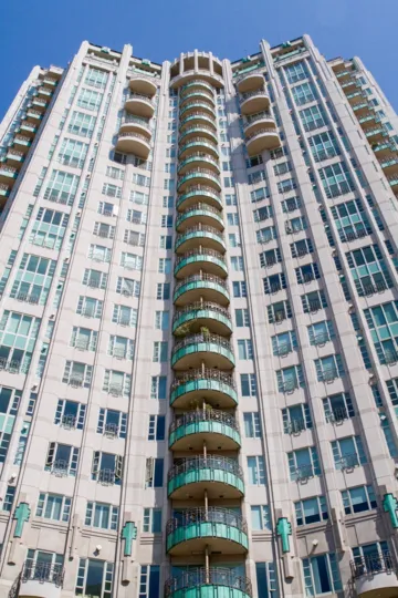The Wilshire Lencrest building in Westwood