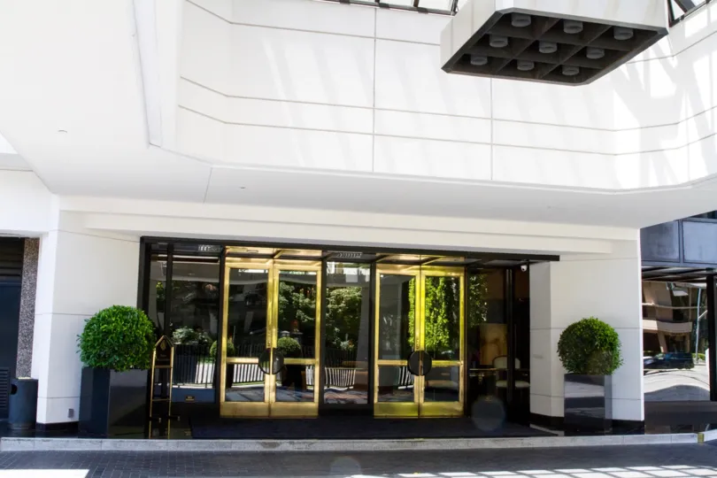 The landscaping at the Wilshire Lencrest in Westwood