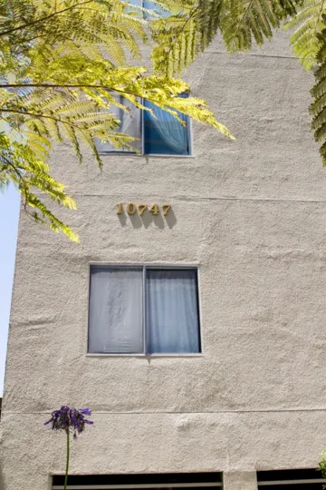 The Wilshire Lencrest building in Westwood