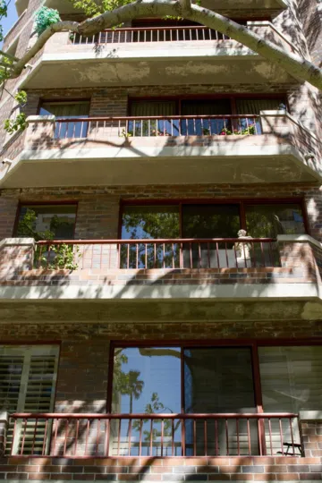 The Wilshire Lencrest building in Westwood