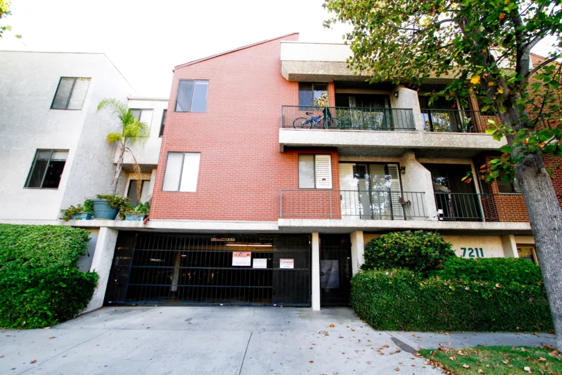 The balconies seen at Park Avenue in Winnetka California