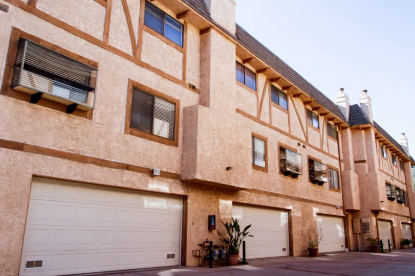 The building at 6201 Valley Circle Blvd