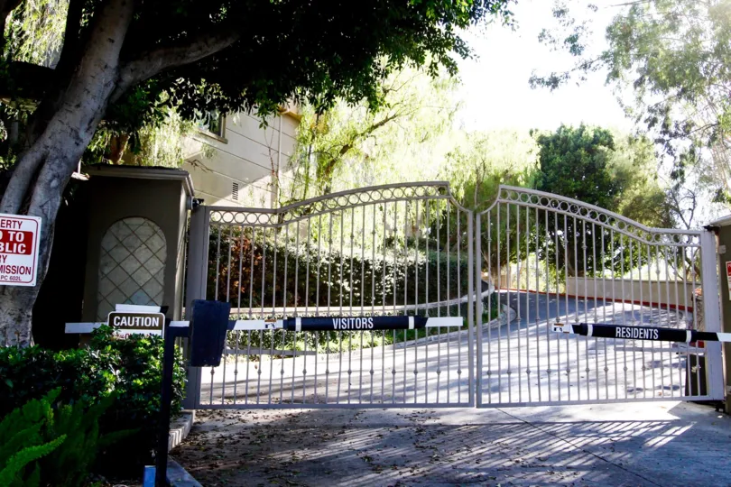 The gate for entrance into Bella Montagna