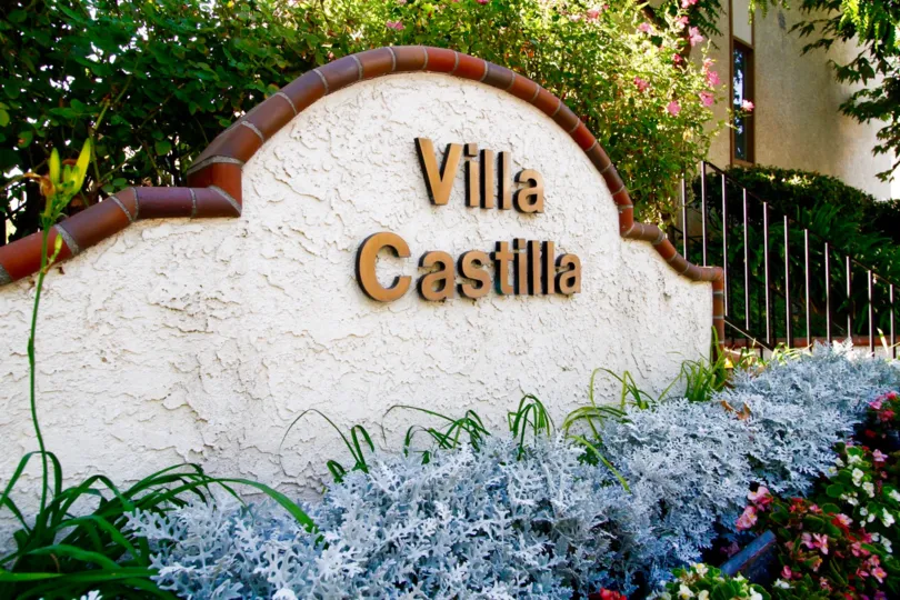 The welcoming sign for the Villa Castilla in CA California