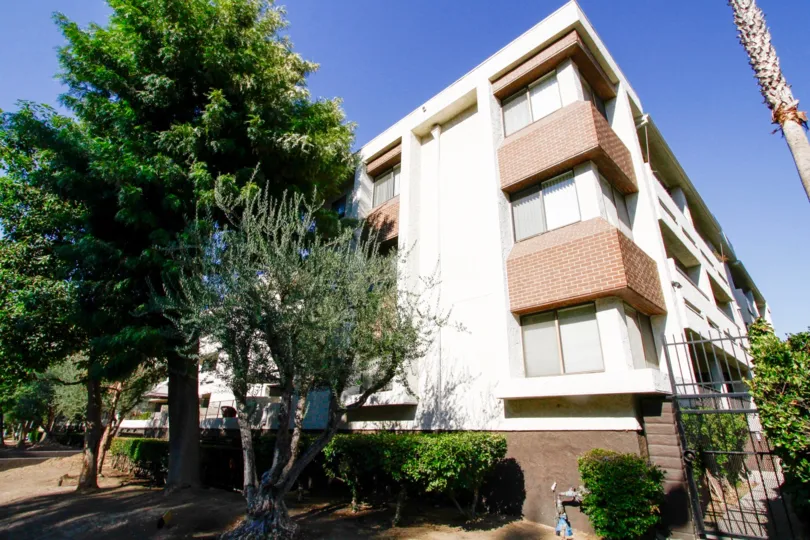The Woodland Oaks building in CA California