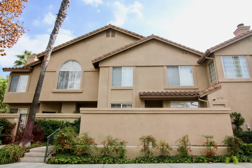 amazing homes at Calabria in Aliso Viejo, California