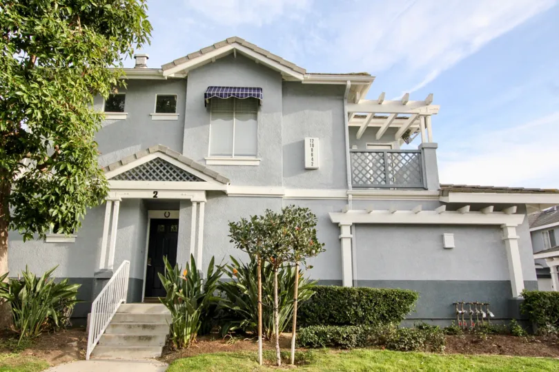 amazing homes at Coronado in Aliso Viejo, California