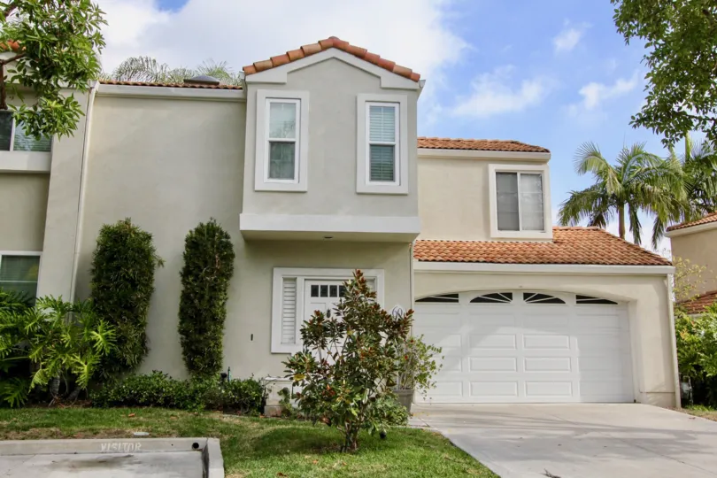 Islands a community with enclosed garages in Aliso Viejo, California.