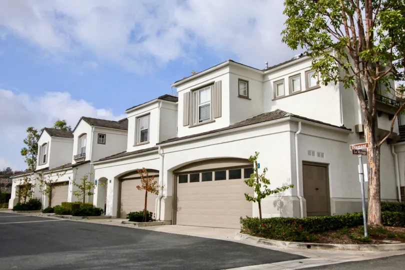 Large houses on the corner of Diamant and La Mirage in La Mirage, Aliso Viejo