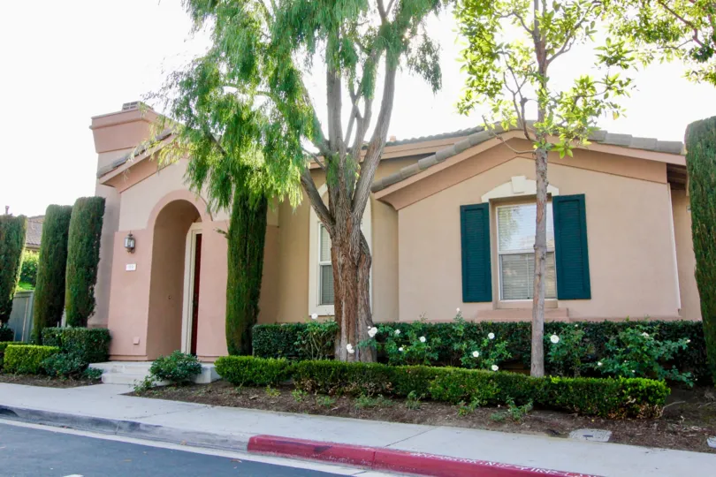 A pretty single story pink home in Milano at Aliso Viejo CA