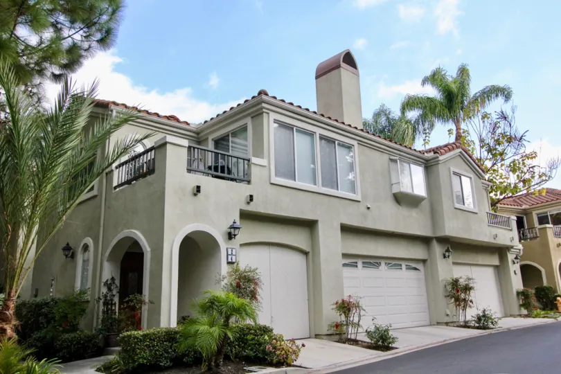 Welcoming front building view inside the Montelena community in Aliso Viejo, CA
