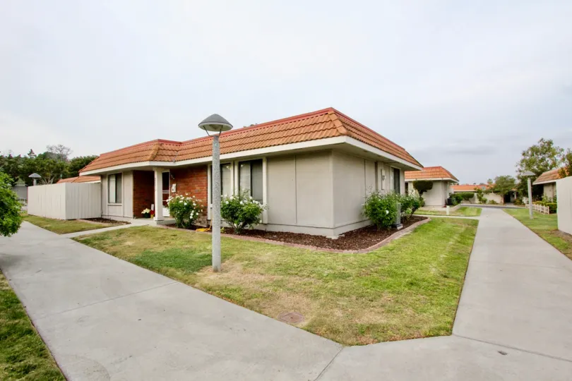 amazing homes at New World Condos in Aliso Viejo, California