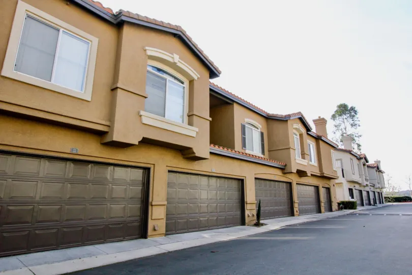 A bright day in the Passeggio with a residential apartment.