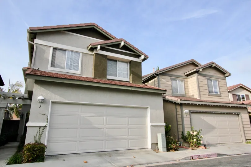 2 Storey single family homes with rooftop bonus rooms and double car garages at The Pointe