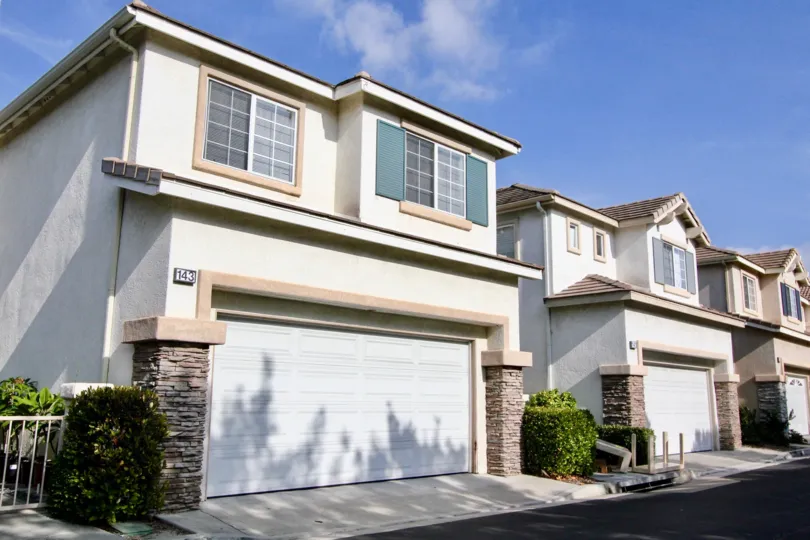 Victoria a community with enclosed garages in Aliso Viejo, Callifornia.