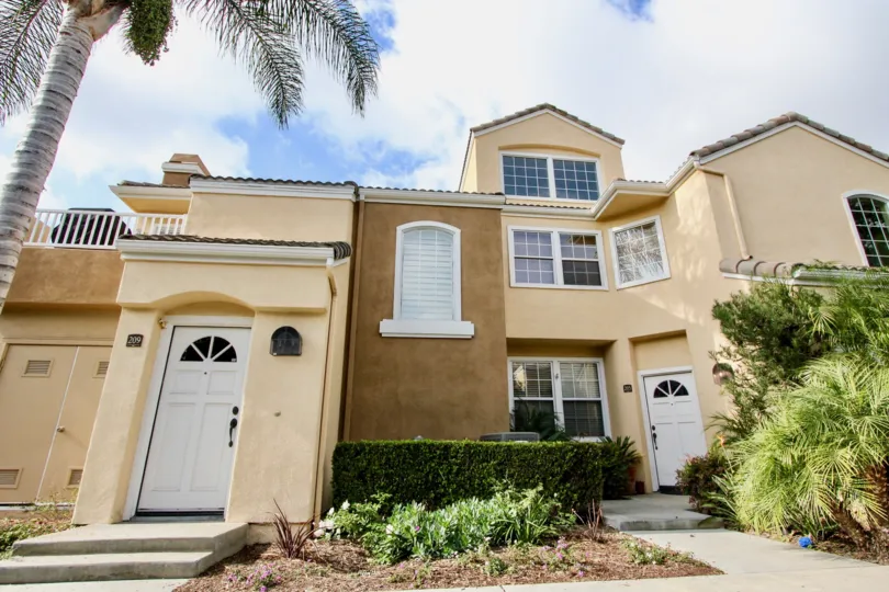 A luxurious home with three stories at Villas South in Aliso Viejo CA