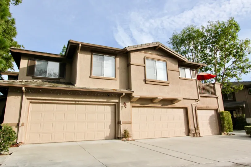 A cozy two story brown living quarter inside Vistas Above Wood Canyon in Aliso Viejo CA