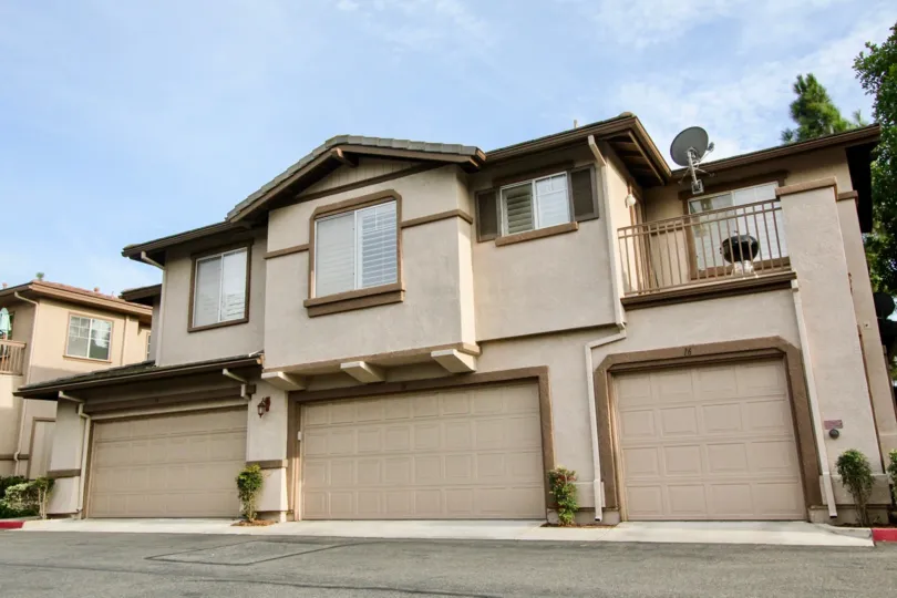 Unit with garages at Vistas Above Wood Canyon in Aliso Viejo, California