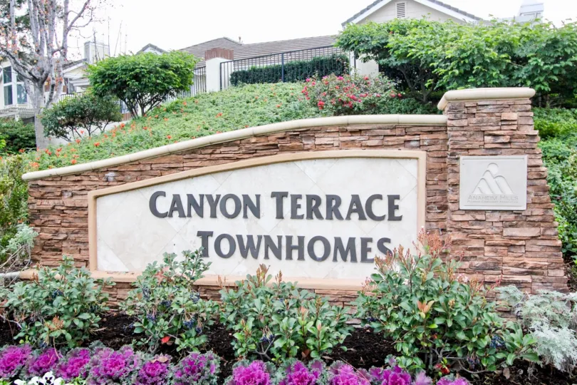 Awesome flower garden in front of villas in Canyon Terrace Townhomes of Anaheim Hills