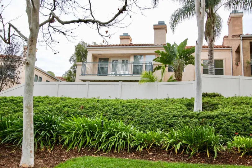 Enjoy spacious, luxury townhome living in the gated Mediterranean style community of Firenze in Anaheim Hills. This exclusive complex was built in the mid 90s. The stained stucco facades, tiled roofs and lush tropical landscaping give these units immense 