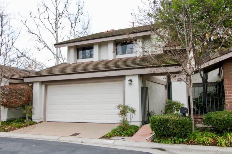 A dull day in the Galerie neighborhood with a gorgeous home