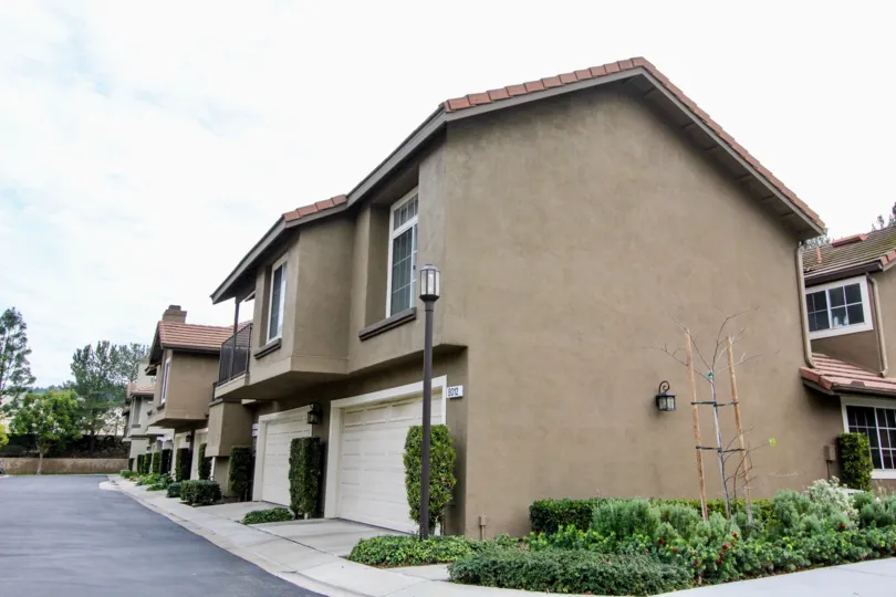 Laurelwood at Sycamore Canyon house side view at Anaheim Hills in califorina