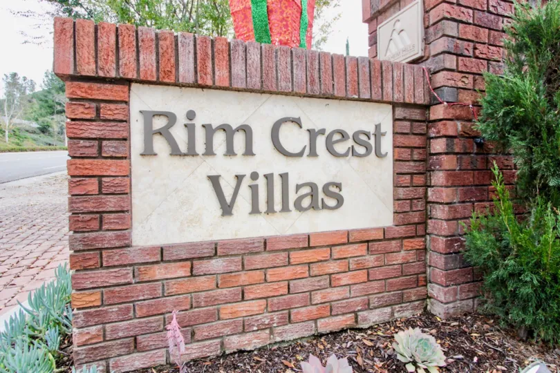 BEAUTIFUL ENTRANCE TO RIM CREST VILLAS CALIFORNIA.