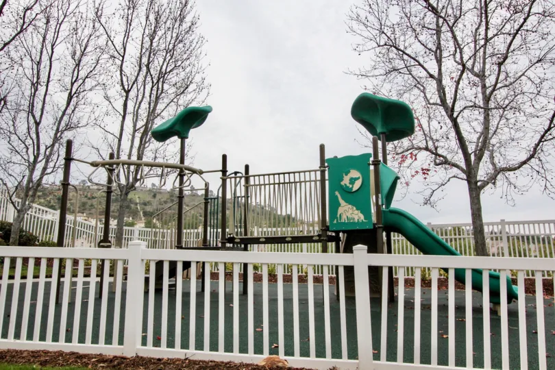 a park have slide inside compound wall in Summit Court
