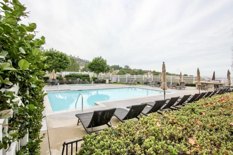 The community boasts a community pool, spa, tot lot and exercise room.