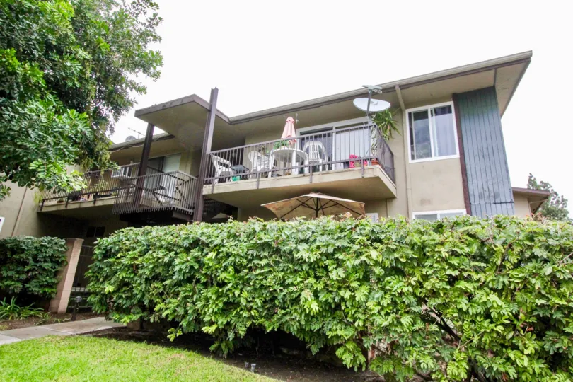 Anaheim Village I With attractive Green Park View at Anaheim City
