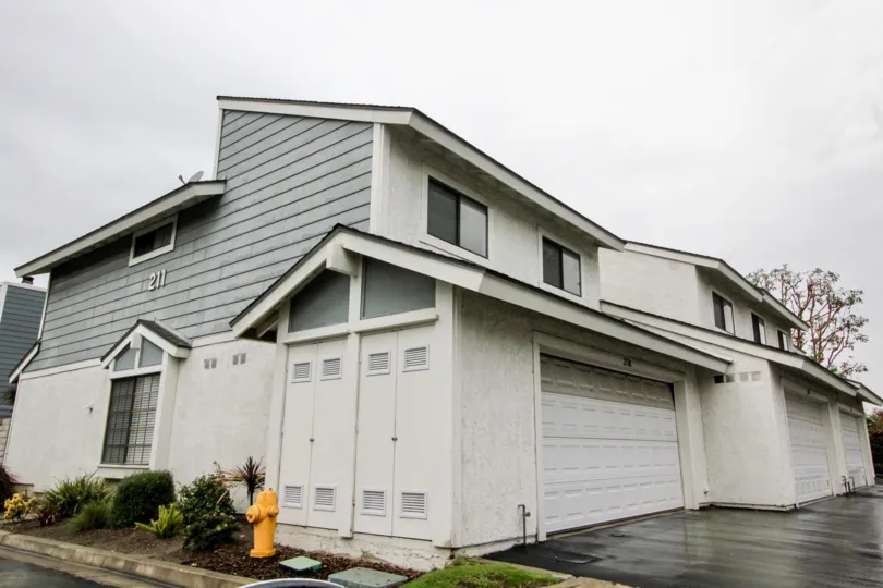 A rainy day showing apartment home in the community of Carbon Creek in the city of Anaheim California.