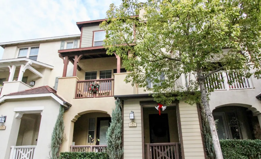 Large duplex with beige coloring in Colony Park, Anaheim CA