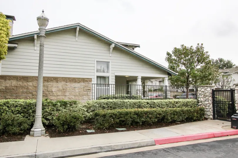 Heritage Place Cottages House With attractive Beauty Location at Anaheim City