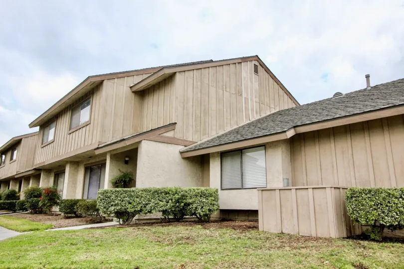 Marvellous wooden structure of a villa with lawn in Pepperwood Village in Anaheim
