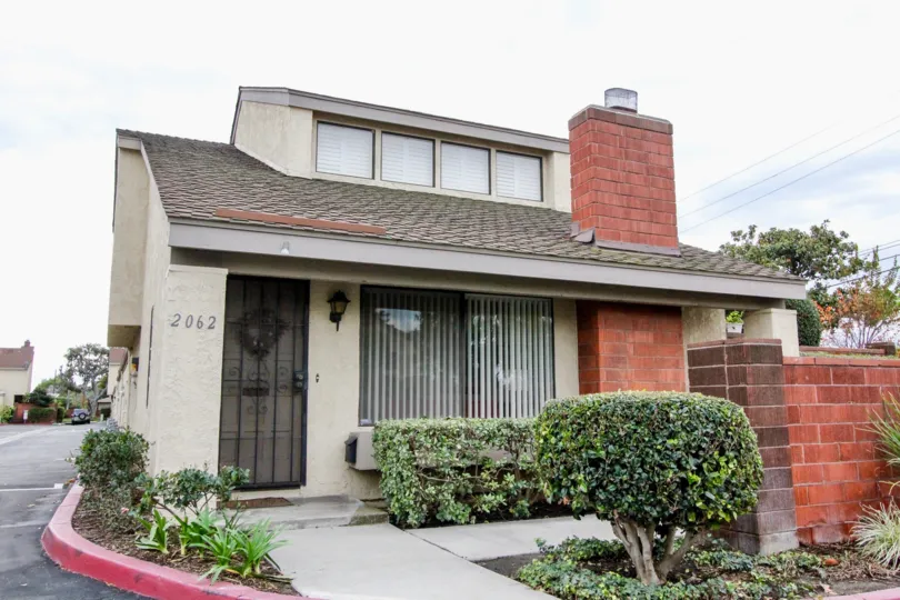 ONE OF THE HOME IN THE SHERWOOD VILLAGE IN THE CITY OF ANAHEIM