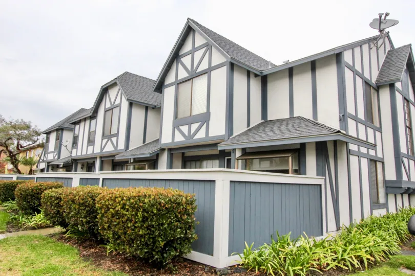 Wind River Building With Beautiful Location View at Anaheim City