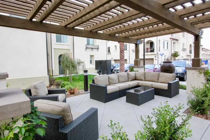 THE FLATS IN THE ALDEA WALK IN THE SOFA, GRASSLAND