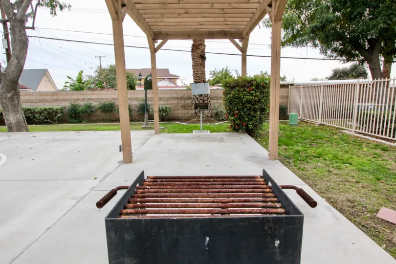 Place in Buena Villa Townhomes has griller, meadows with flowers in plants