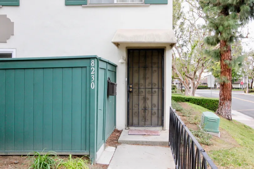 The villa in Highland Greens has numbered as 8230 and with has postal box side to the door