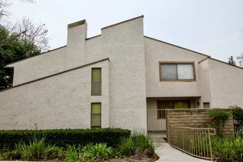 THE 63 APARTMENT IN THE LOS COYOTES VILLAGE WITH THE PLANTS, TREES