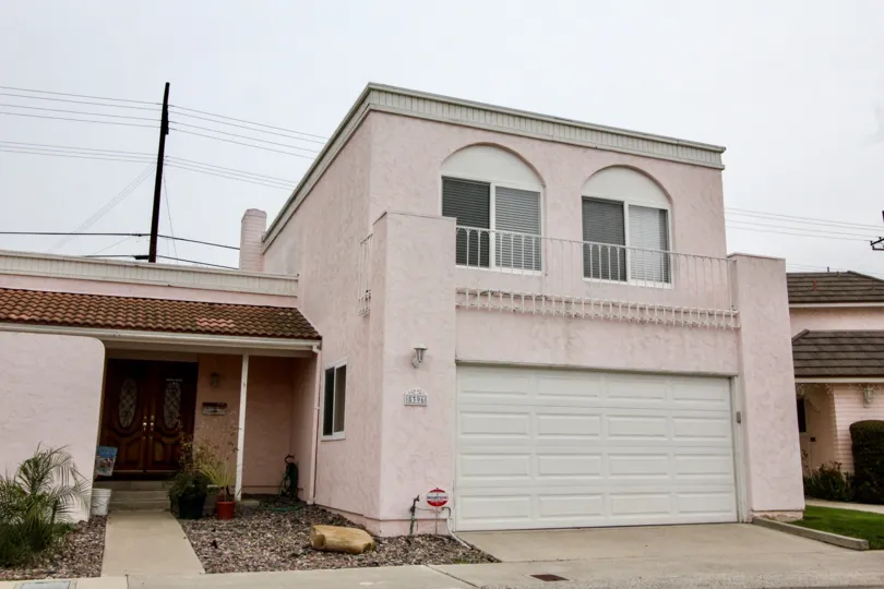 THE HOUSE WITH SHED, PALCONY, FRONT VIEW FEW PLANTS ARE THERE IN BUENA PARK