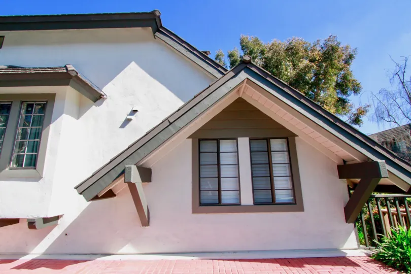 Dramatic architectural angles at the Brittanywoods community