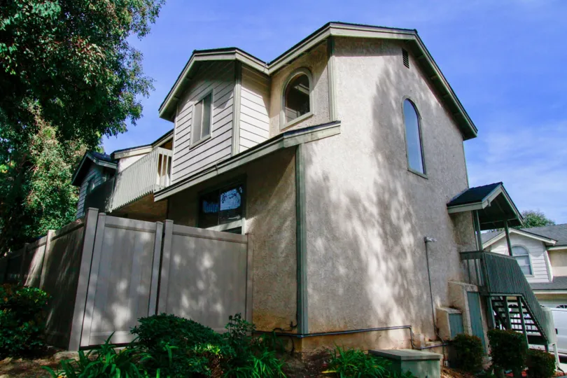A well built house ready for accommodation 'Canyon Walk'