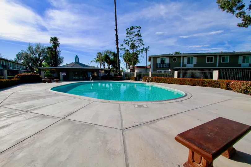 The French Quarters community is a combination of single family homes and townhomes. This community was built in 1964. The average square footage in French Quarters ranges between 1, 040 square feet and 1, 620 square feet. The prices are in the 220, 000 d