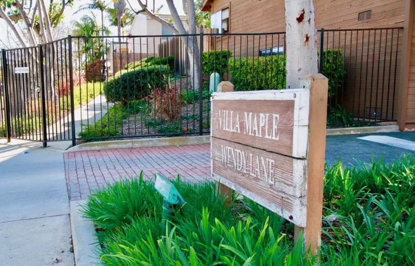 Villa Maple Wendy Lane Entrance with gardens and fencing