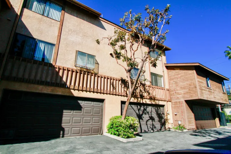 The building in the Villa Maple is the fully residential area with clean streets and sheds and also lots of trees in that street.