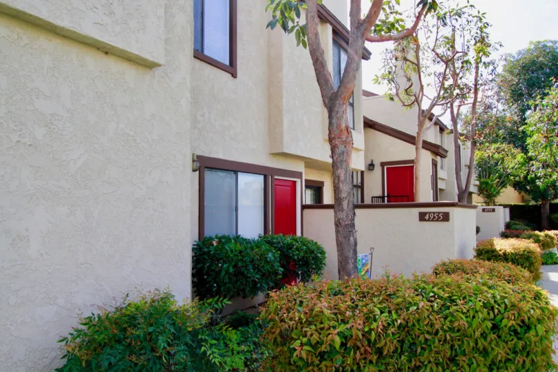 One of the beautiful buildings located in Embassy Park Townhomes of Cypress, California